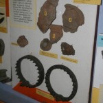 бронзові шарнірні шийні гривни